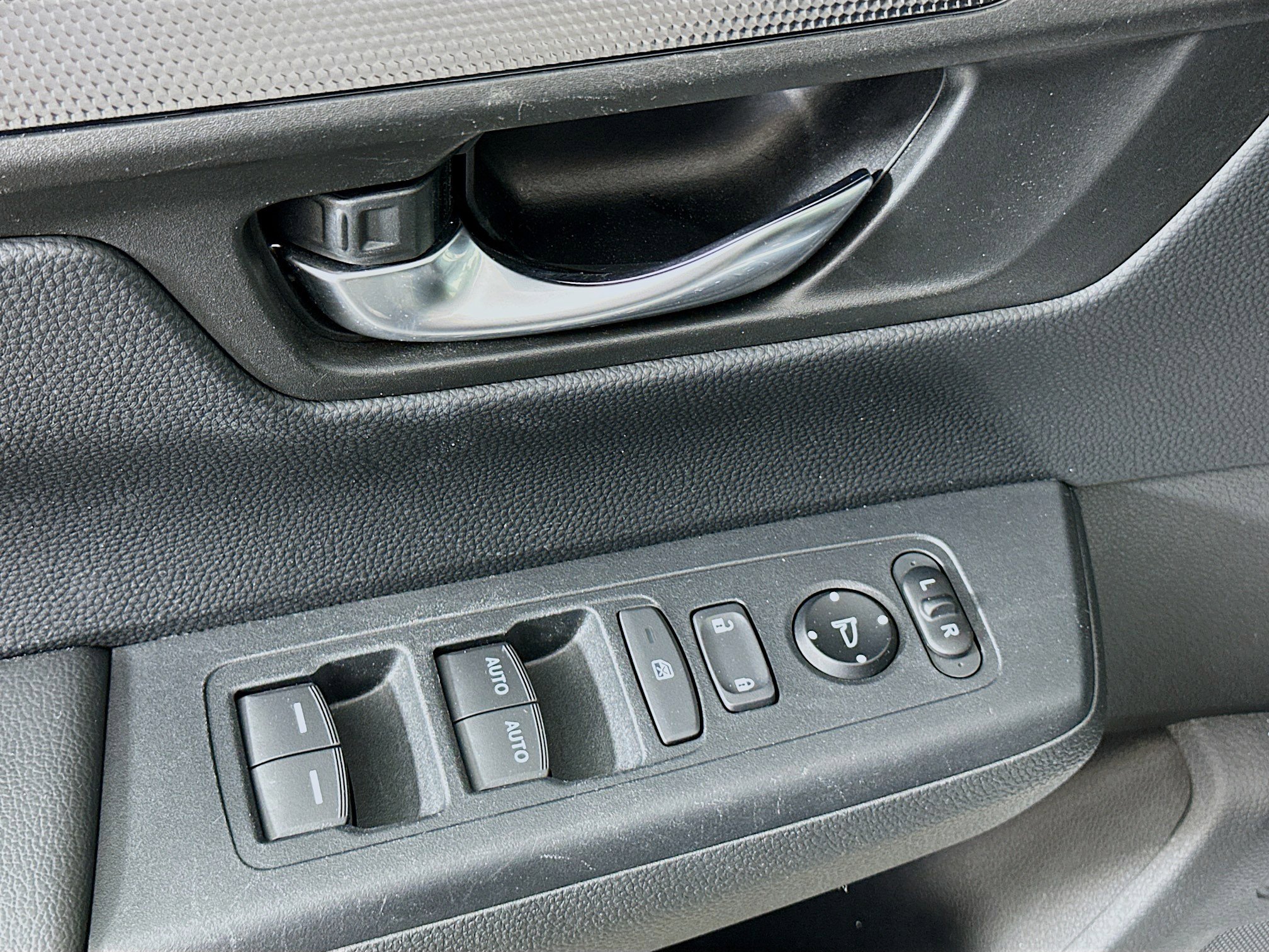 Used 2024 Honda CR-V EX image 15