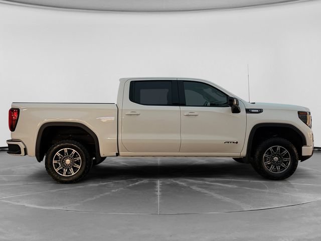 Used 2024 GMC Sierra 1500 AT4 w/ AT4 Preferred Package AWD/4WD image 2