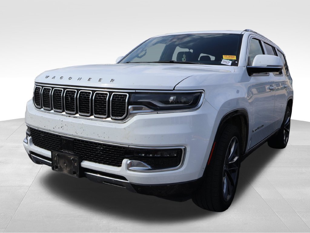 Used 2022 Jeep Wagoneer Series III w/ Premium Group I AWD/4WD image 2