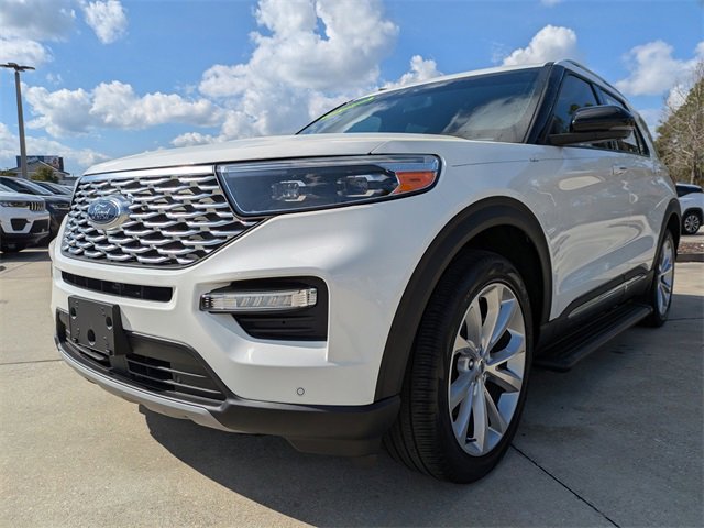 Used 2022 Ford Explorer Platinum w/ Technology Package image 8