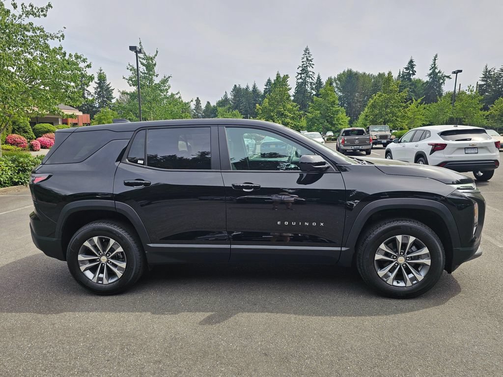 New 2026 Chevrolet Equinox LT w/ Convenience Package II AWD/4WD image 6