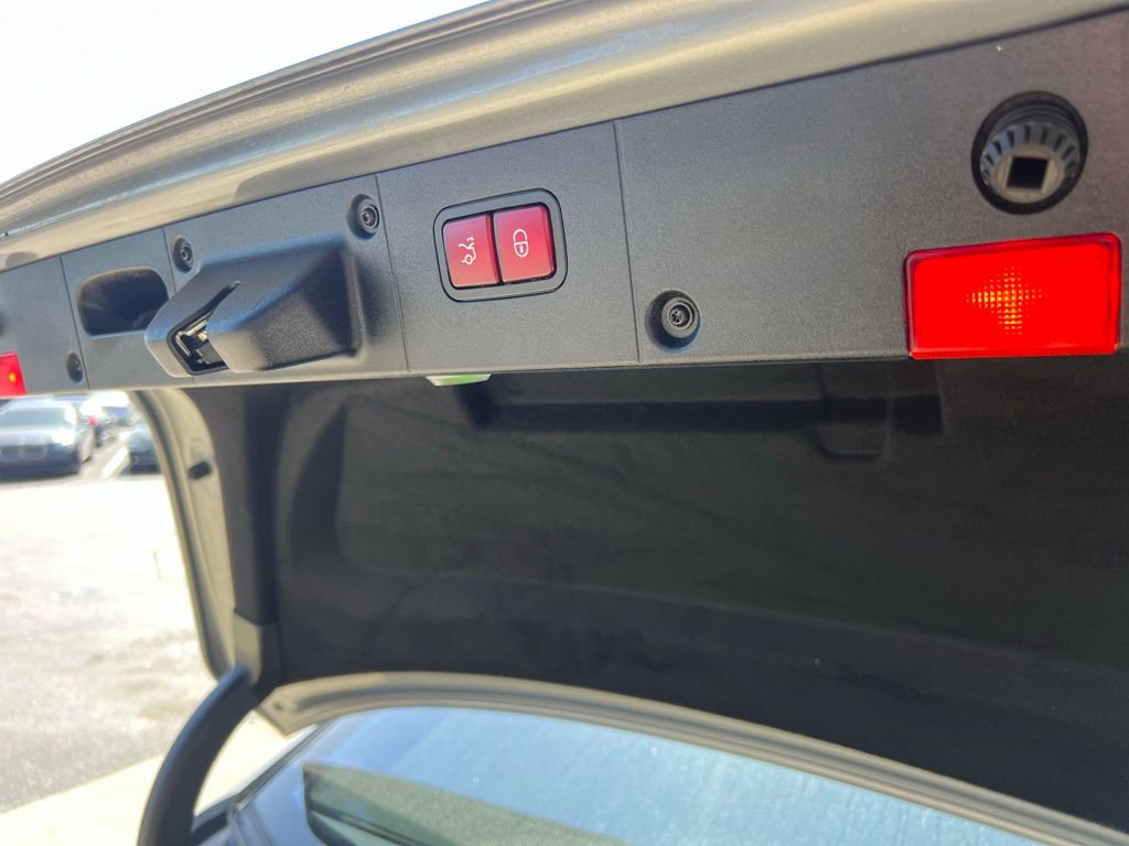 Used 2010 Mercedes-Benz S 550 image 25