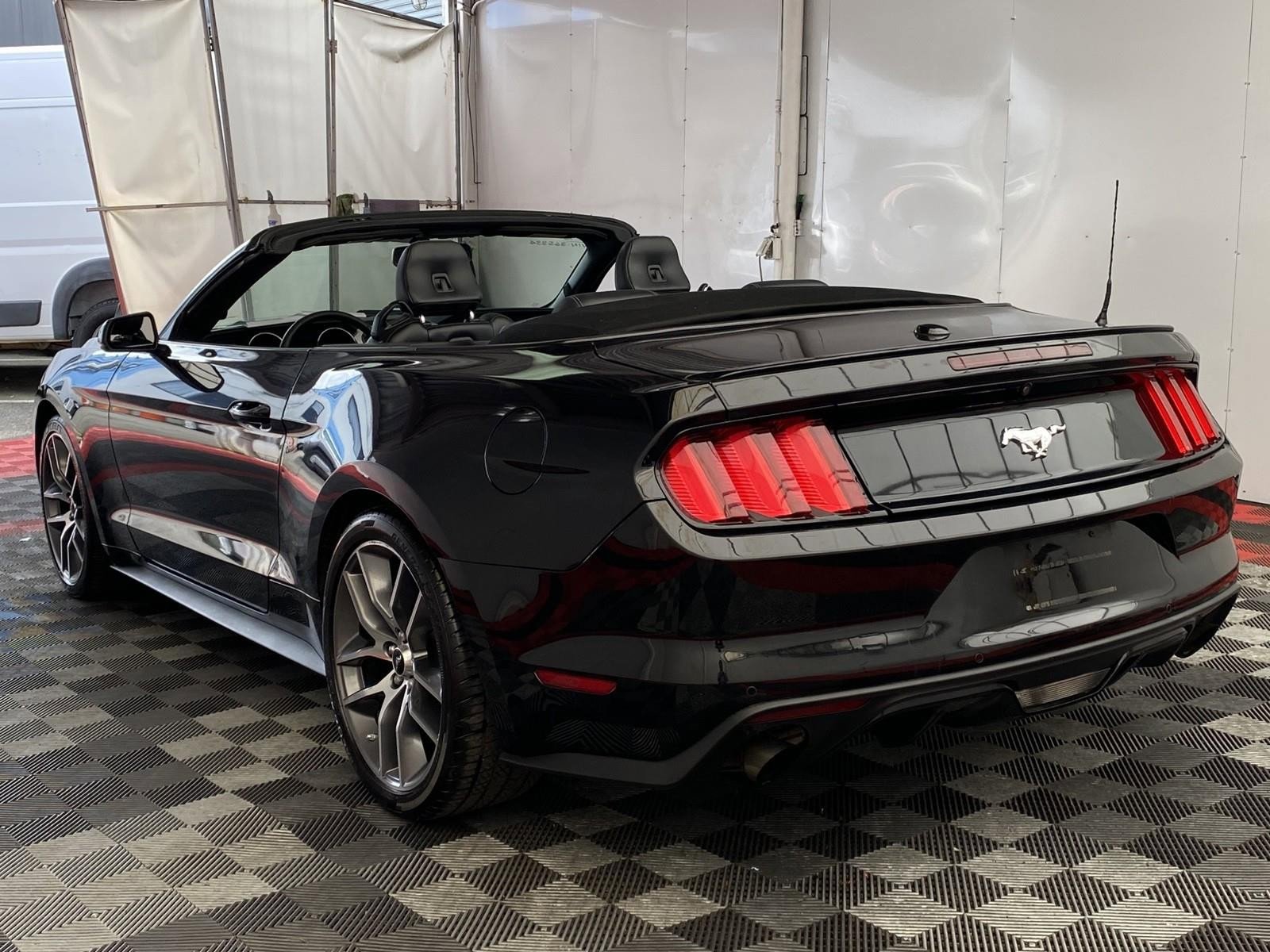 Used 2015 Ford Mustang Premium w/ Equipment Group 201A image 25