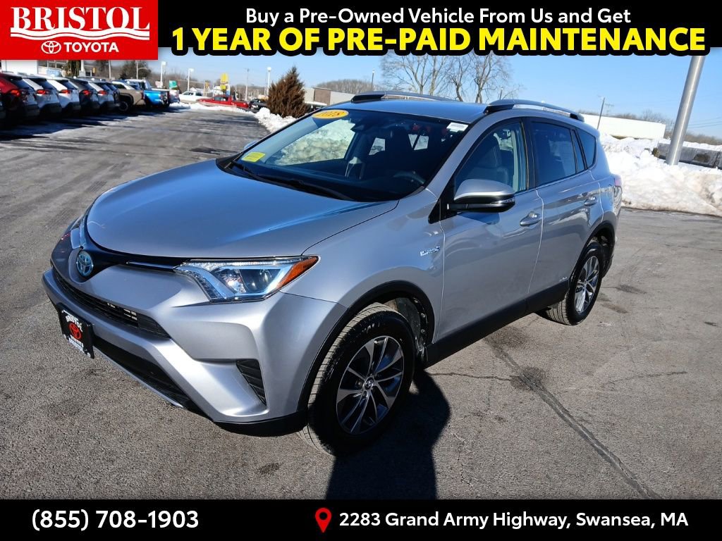 Used 2018 Toyota RAV4 LE image 3