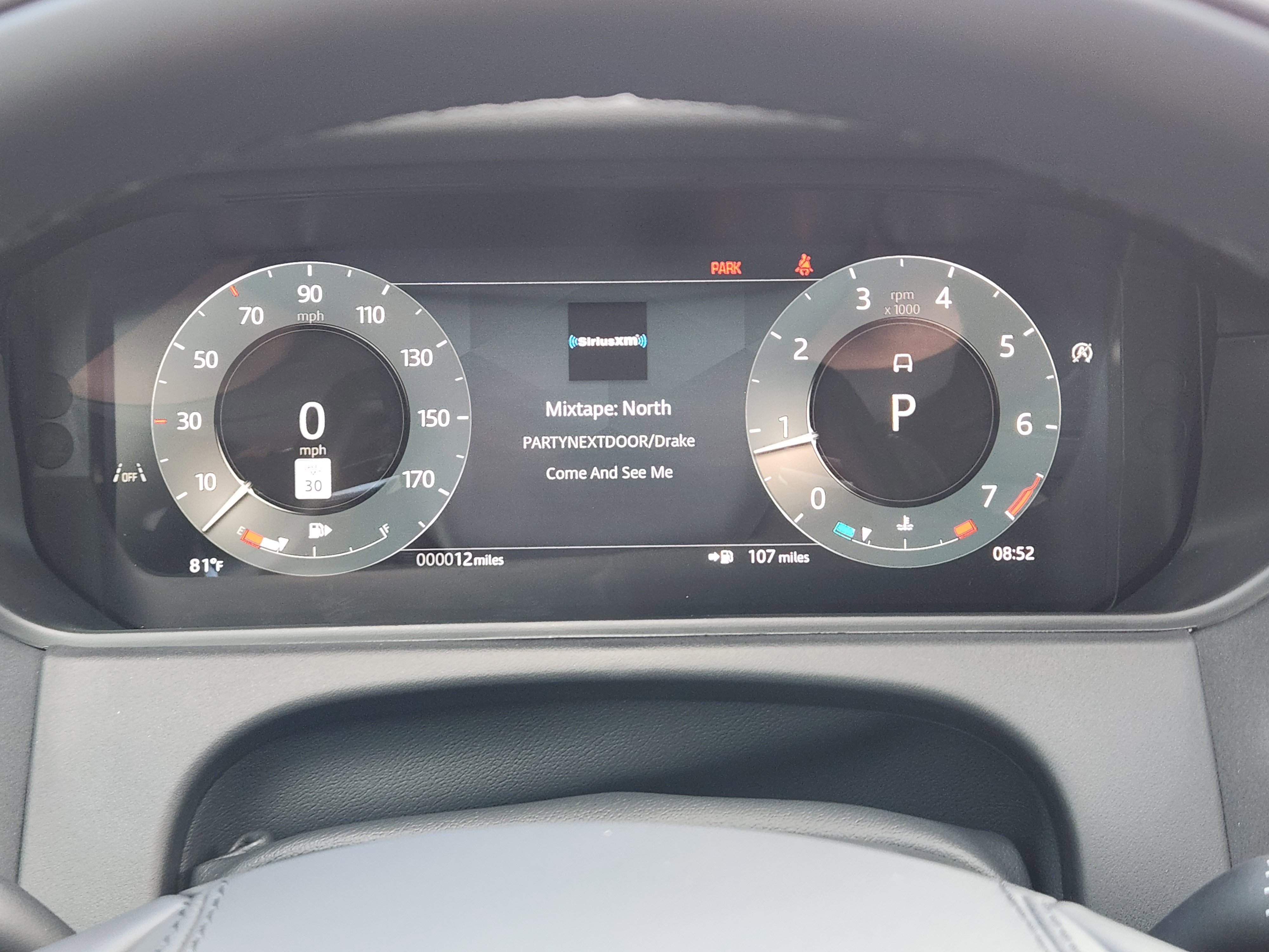 New 2026 Land Rover Range Rover Velar Dynamic SE image 16