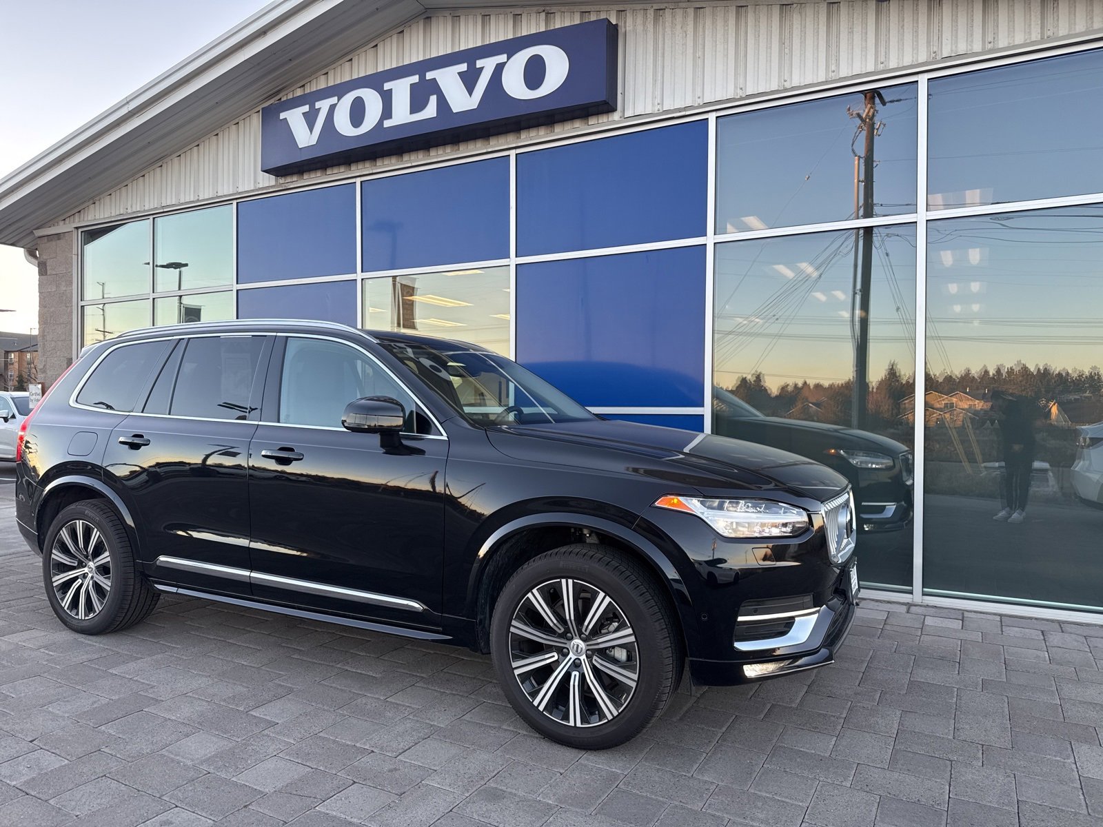 Used 2025 Volvo XC90 B6 Plus