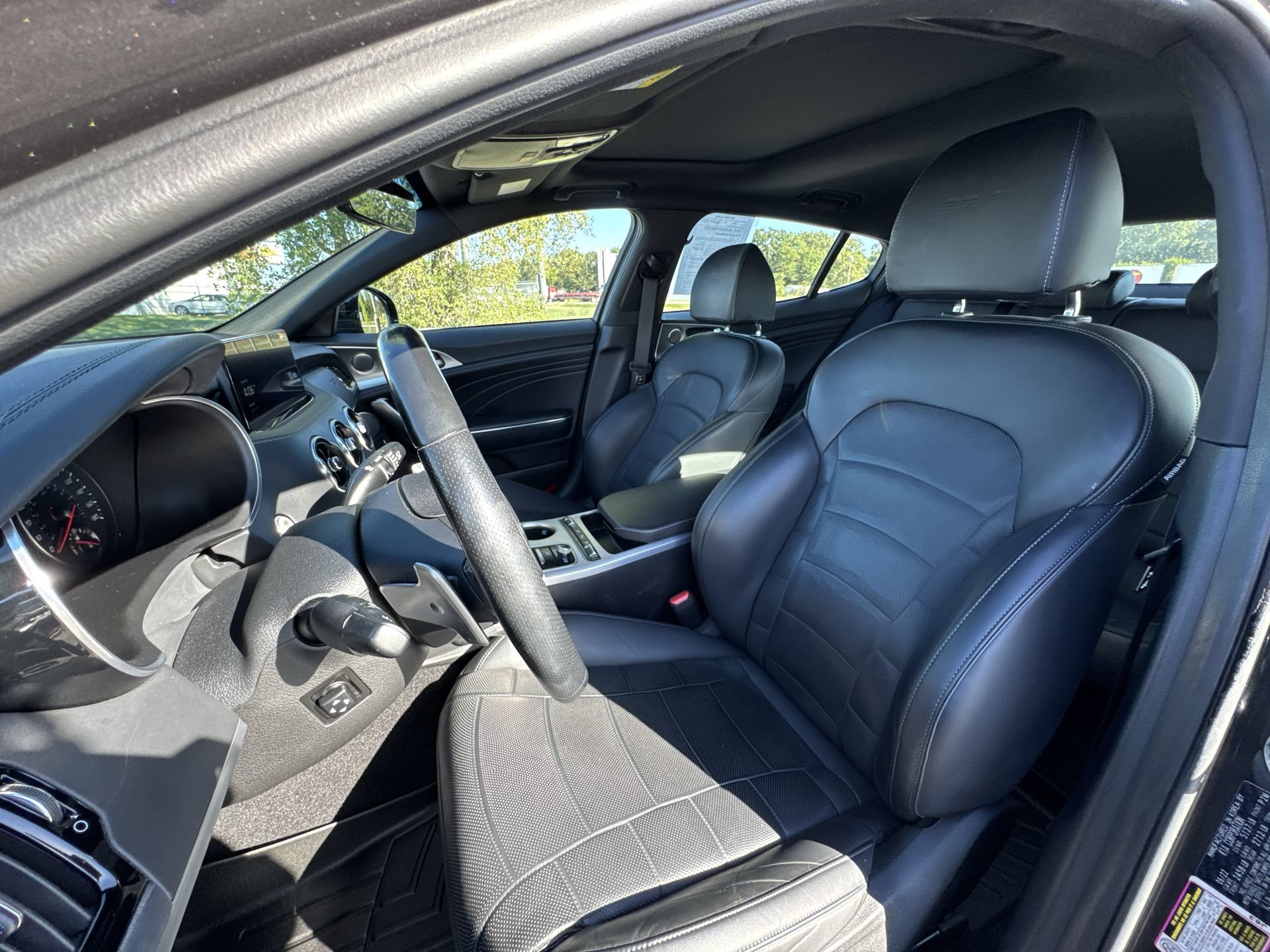 Used 2023 Kia Stinger GT2 AWD/4WD image 11