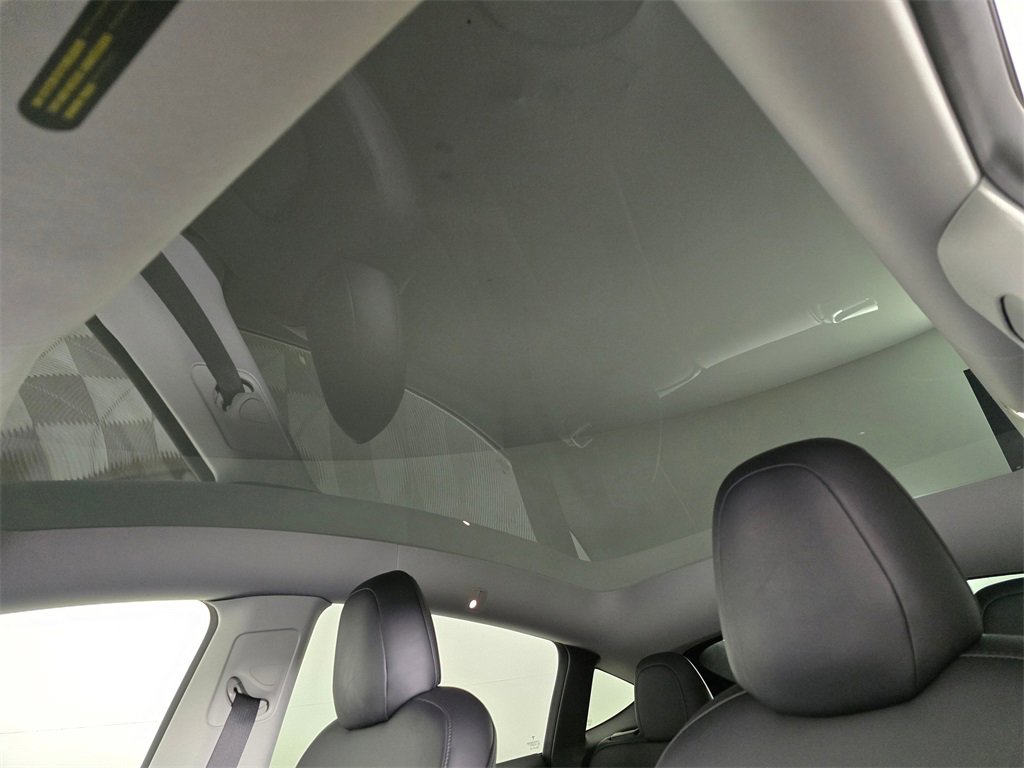 Used 2021 Tesla Model Y Long Range image 24