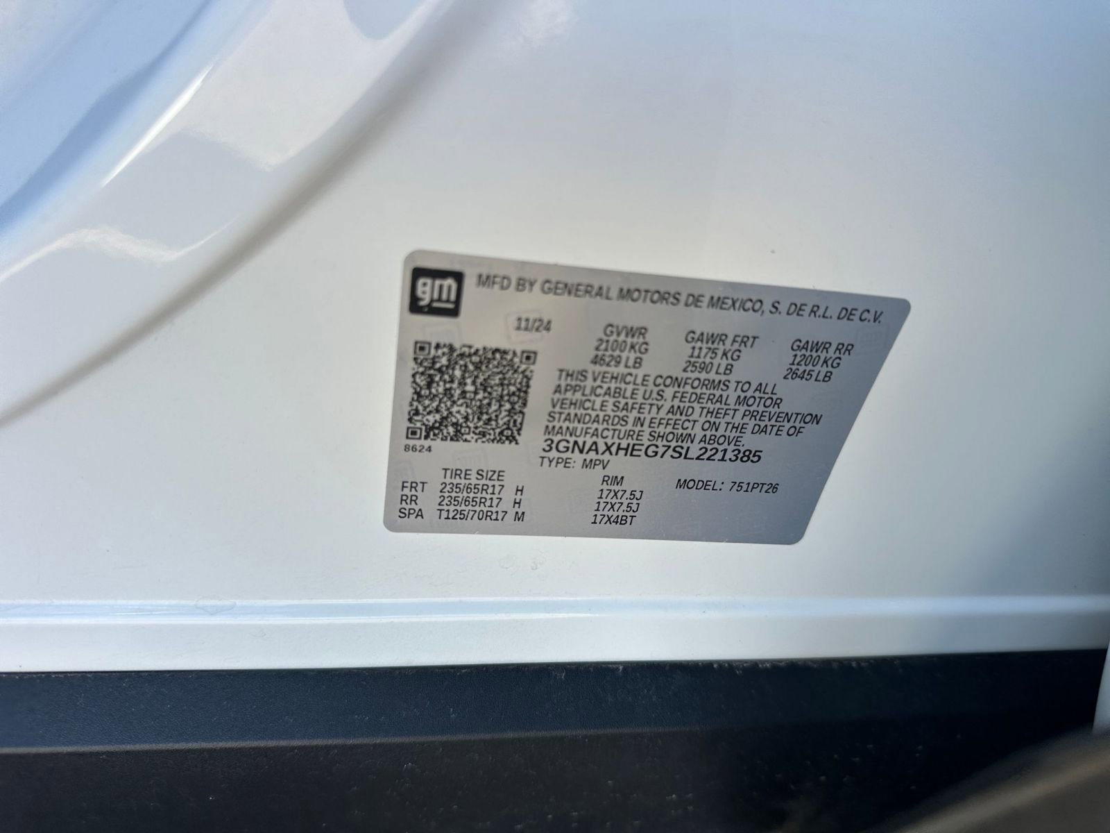 Used 2025 Chevrolet Equinox LT image 28