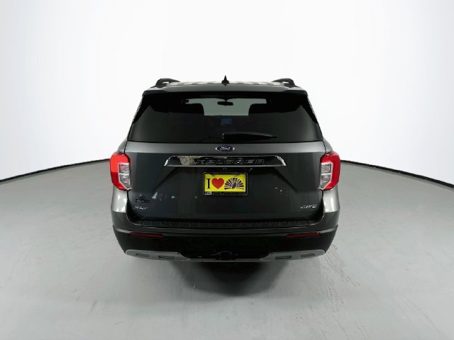 Used 2023 Ford Explorer XLT w/ Equipment Group 202A AWD/4WD image 8
