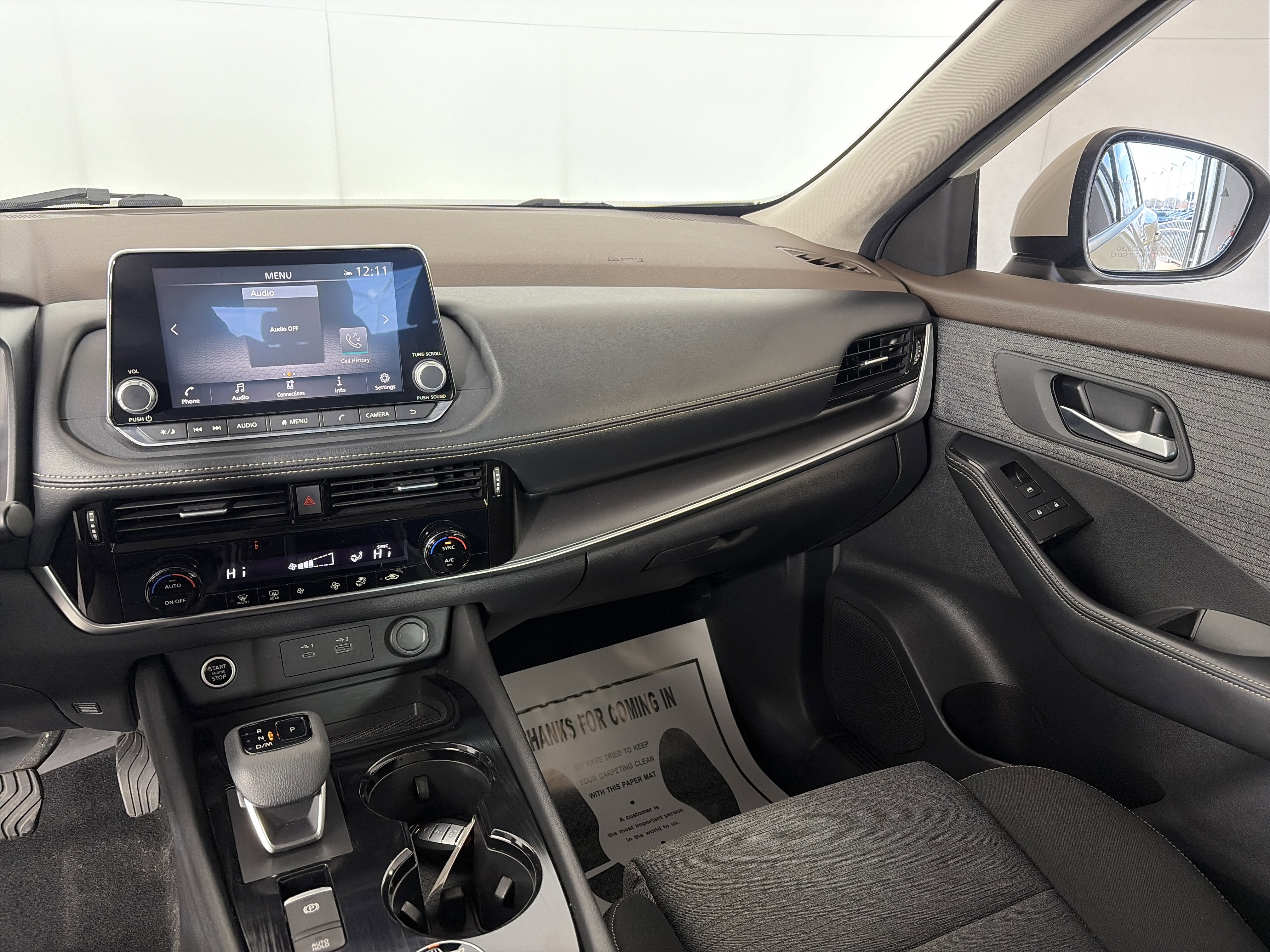 Used 2021 Nissan Rogue SV image 4