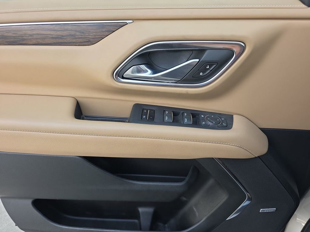 Used 2023 Chevrolet Tahoe Premier w/ Premium Package image 24