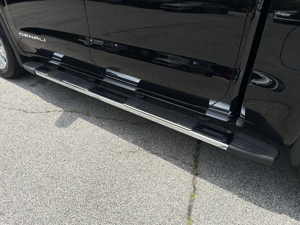 Used 2024 GMC Sierra 1500 Denali AWD/4WD image 32