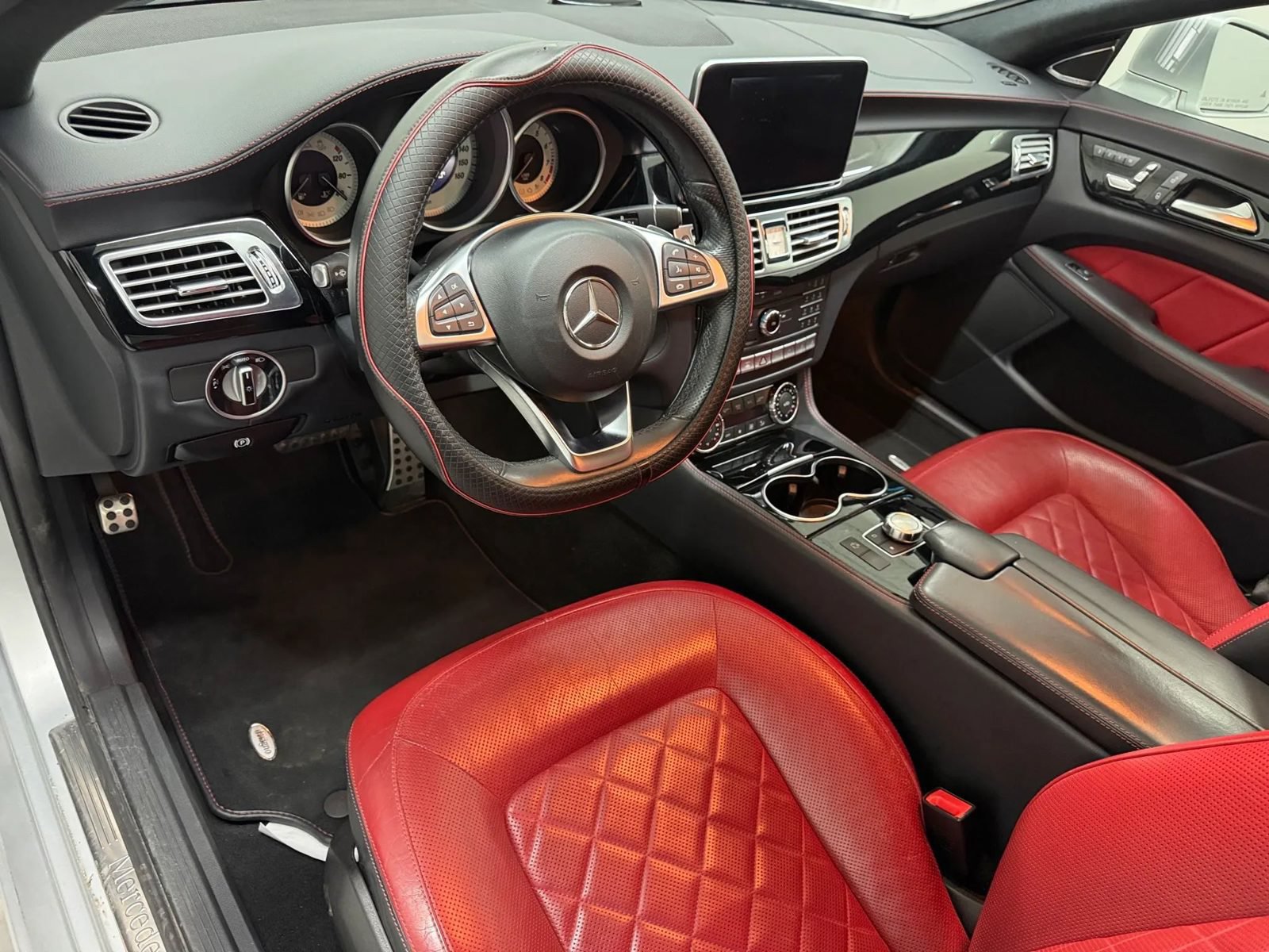 Used 2015 Mercedes-Benz CLS 400 image 11