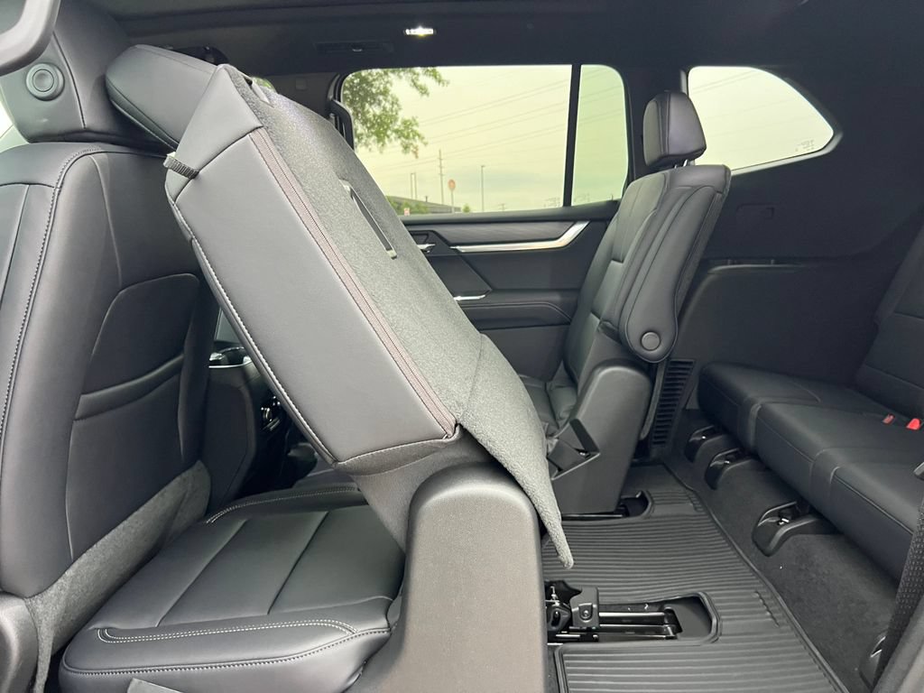 New 2027 GMC Acadia Elevation w/ Black Edition AWD/4WD image 6