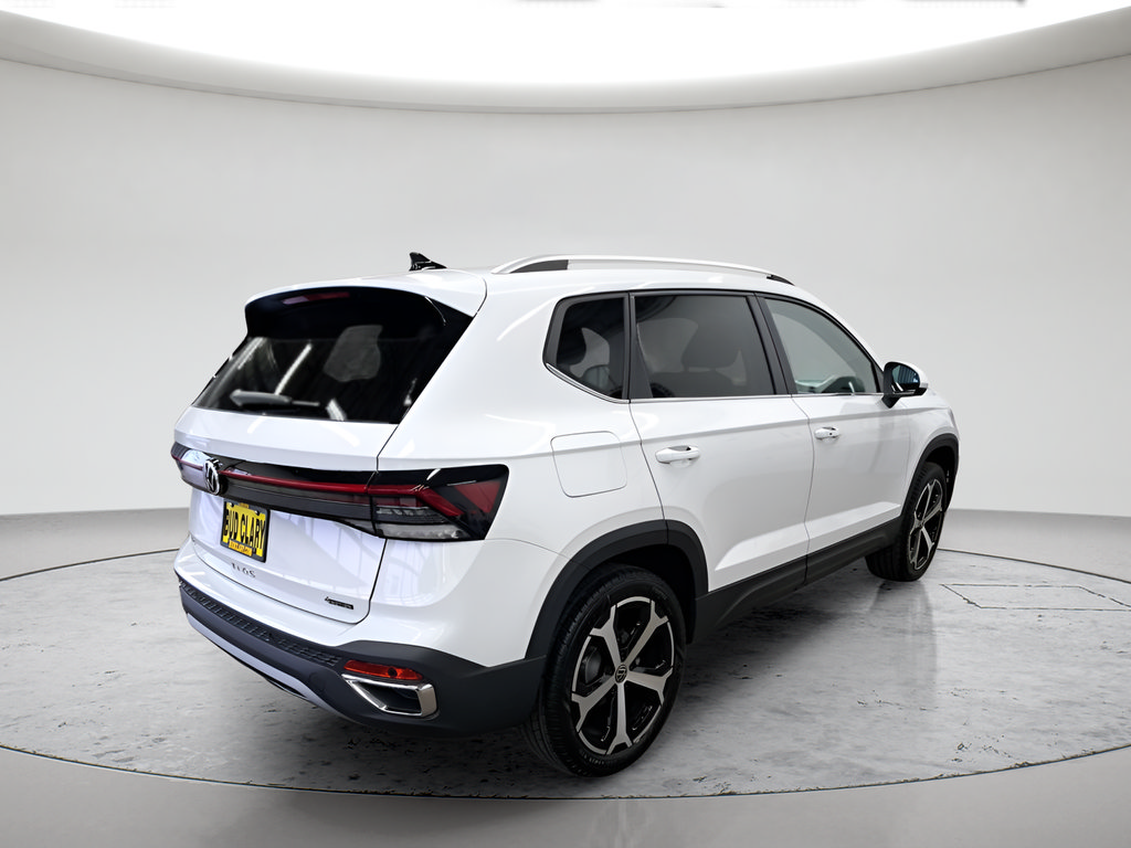 New 2025 Volkswagen Taos SEL AWD/4WD image 3