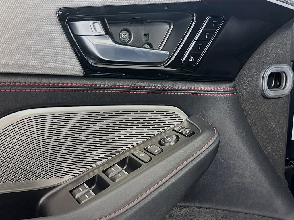 Used 2023 Acura MDX A-Spec AWD/4WD image 18