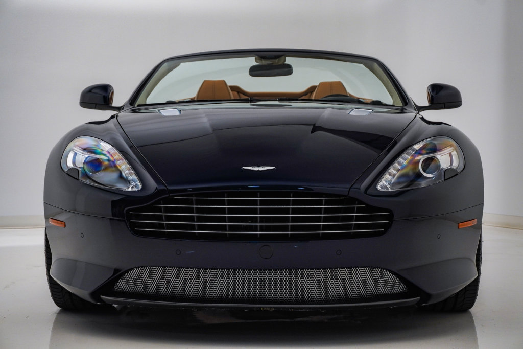 Used 2014 Aston Martin DB9 Volante RWD image 5