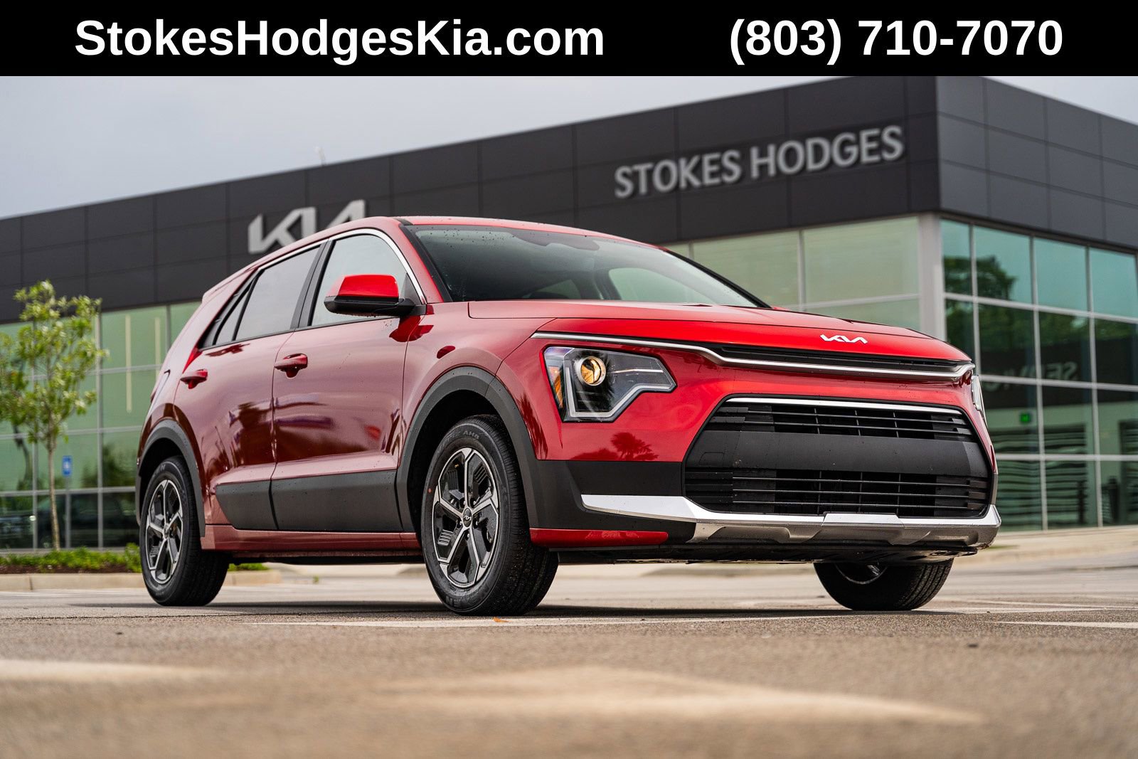 Used 2024 Kia Niro LX FWD image 1