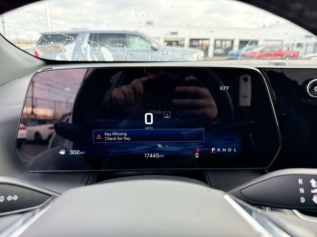 Used 2025 Chevrolet Equinox LT image 13