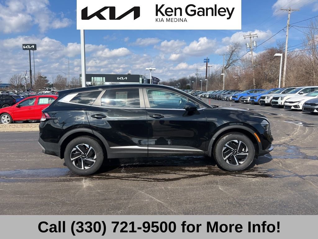 Certified 2025 Kia Sportage LX image 8