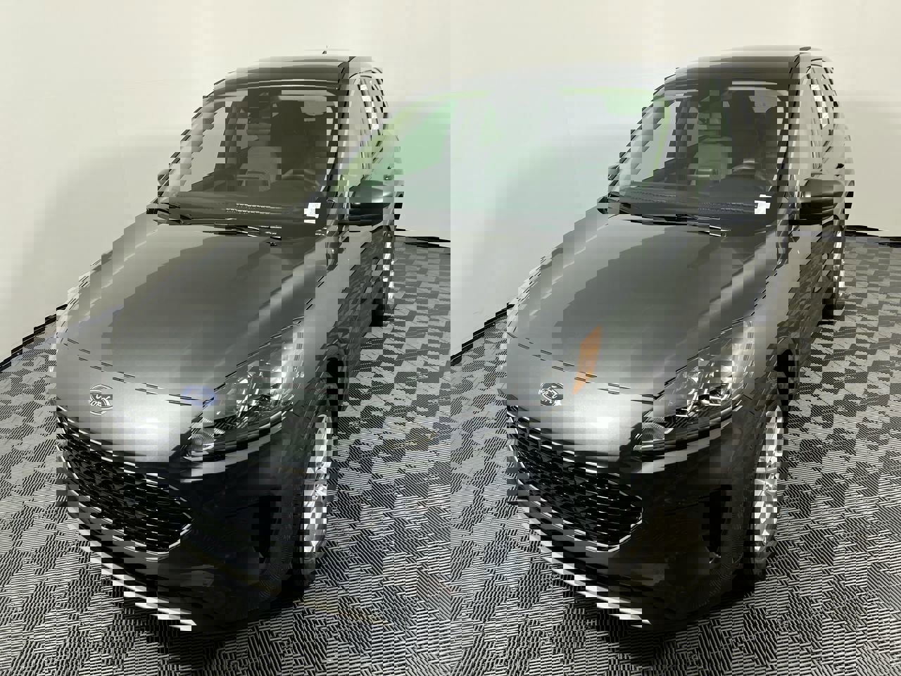 Used 2020 Ford Escape SE image 7