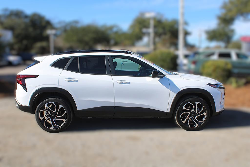 Used 2024 Chevrolet Trax RS image 5