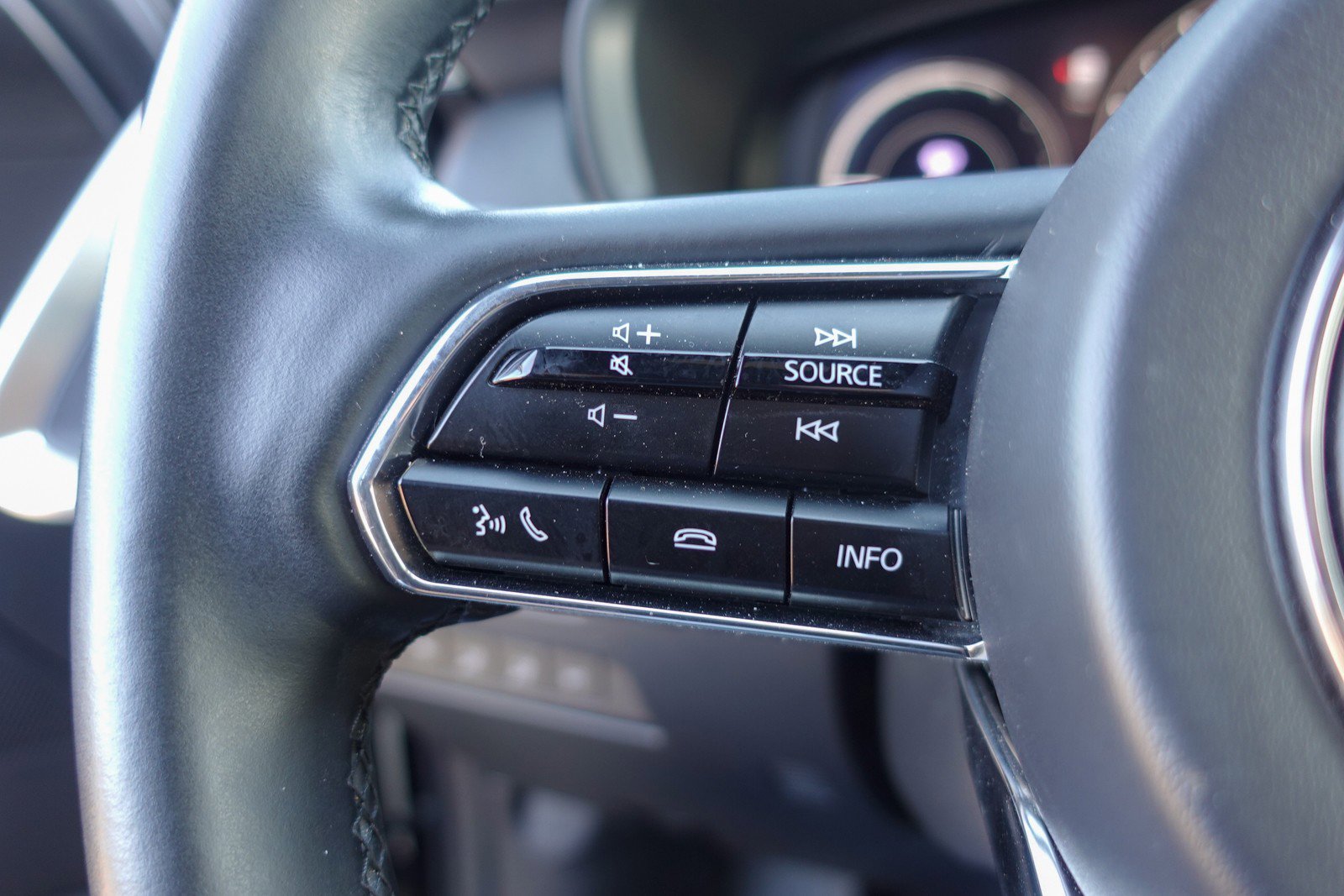 Used 2024 MAZDA CX-90 Plug-In Hybrid w/ Premium Plus image 22