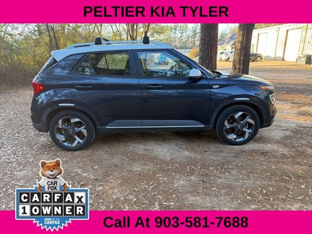 Used 2021 Hyundai Venue image 14