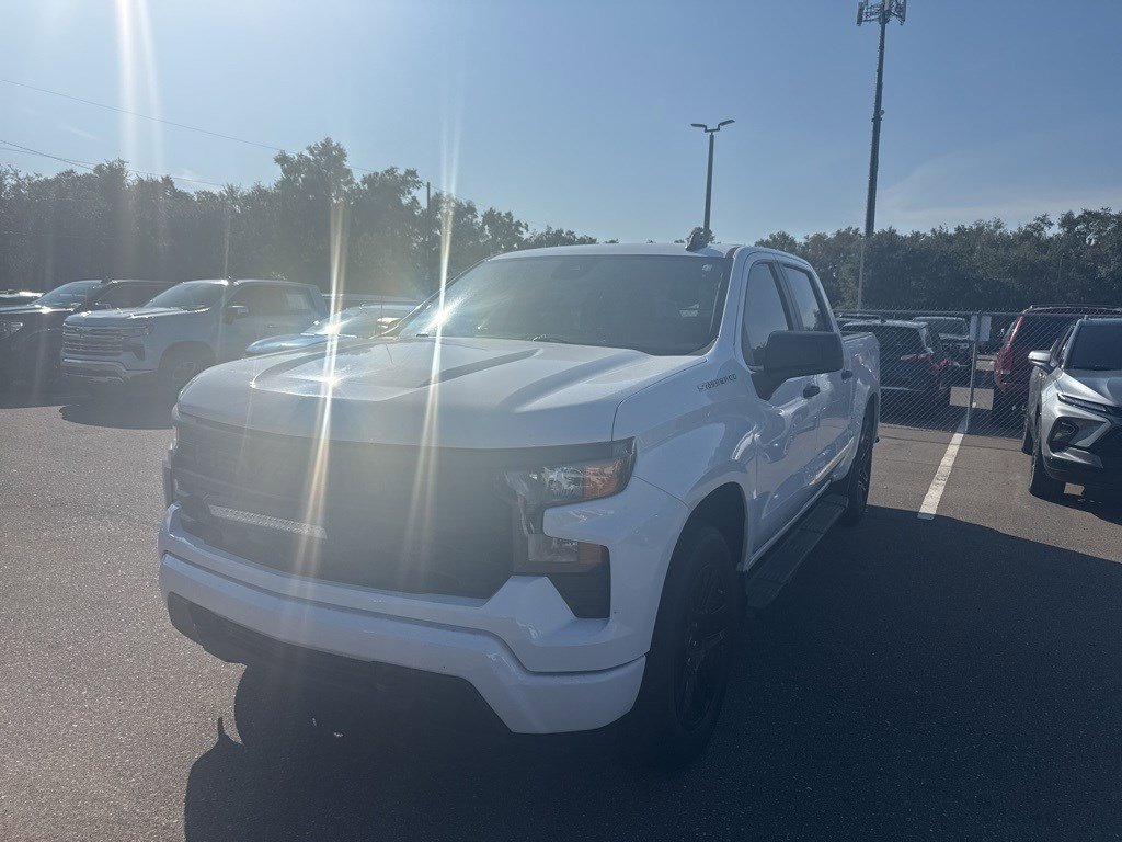 Used 2022 Chevrolet Silverado 1500 Custom image 3