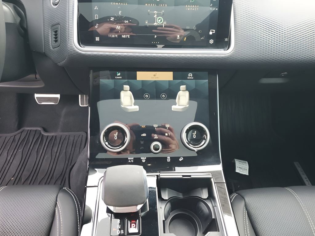 Used 2023 Land Rover Range Rover Velar R-Dynamic S image 40