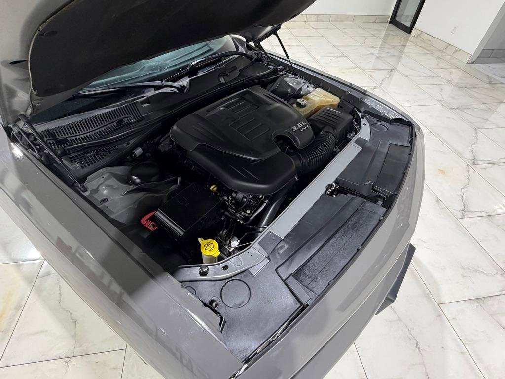 Used 2018 Dodge Challenger SXT w/ Blacktop Package image 5