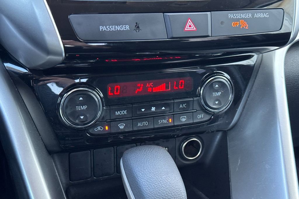 Used 2025 Mitsubishi Eclipse Cross SE AWD/4WD image 21