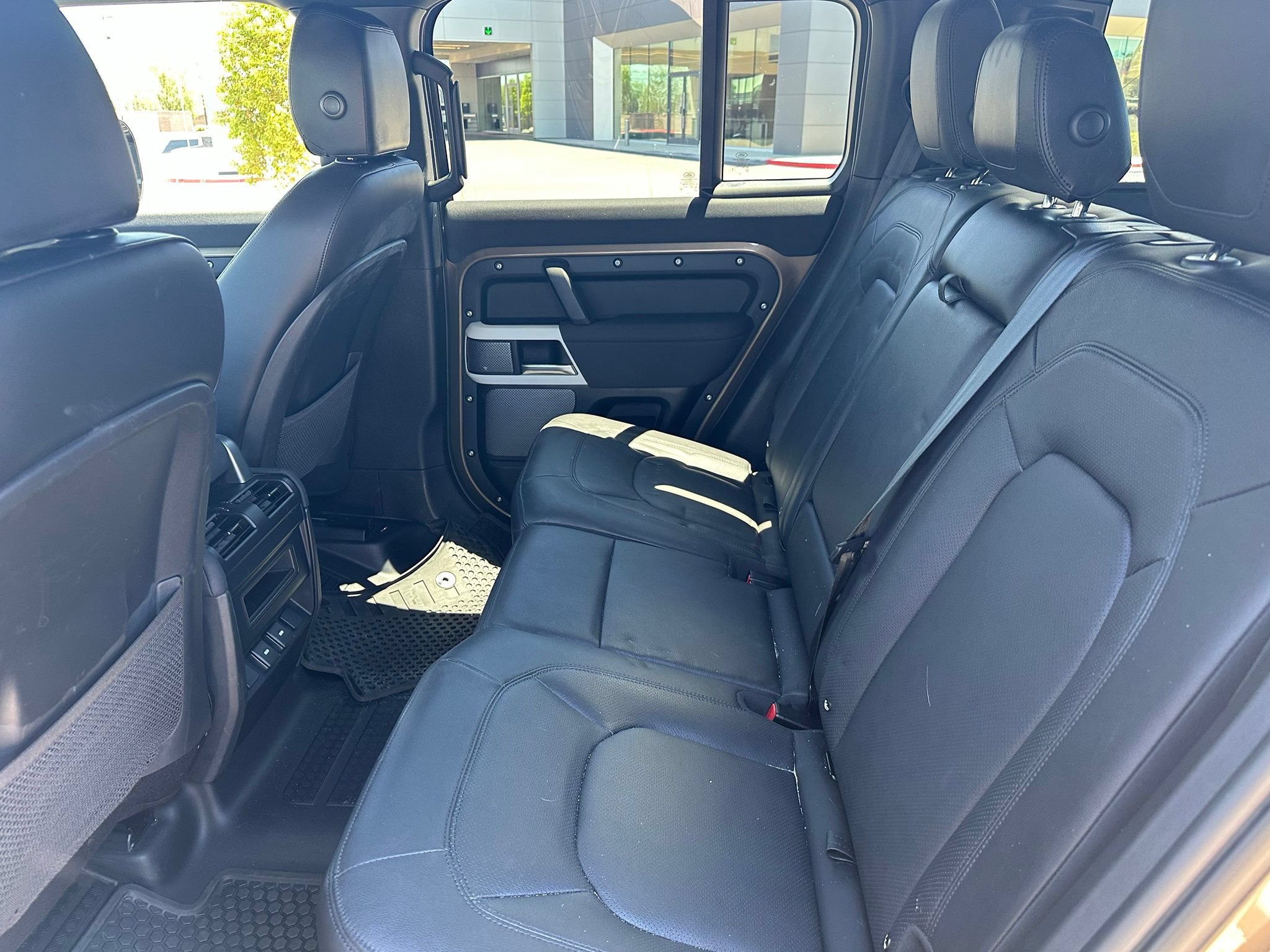 Used 2023 Land Rover Defender 110 S AWD/4WD image 6