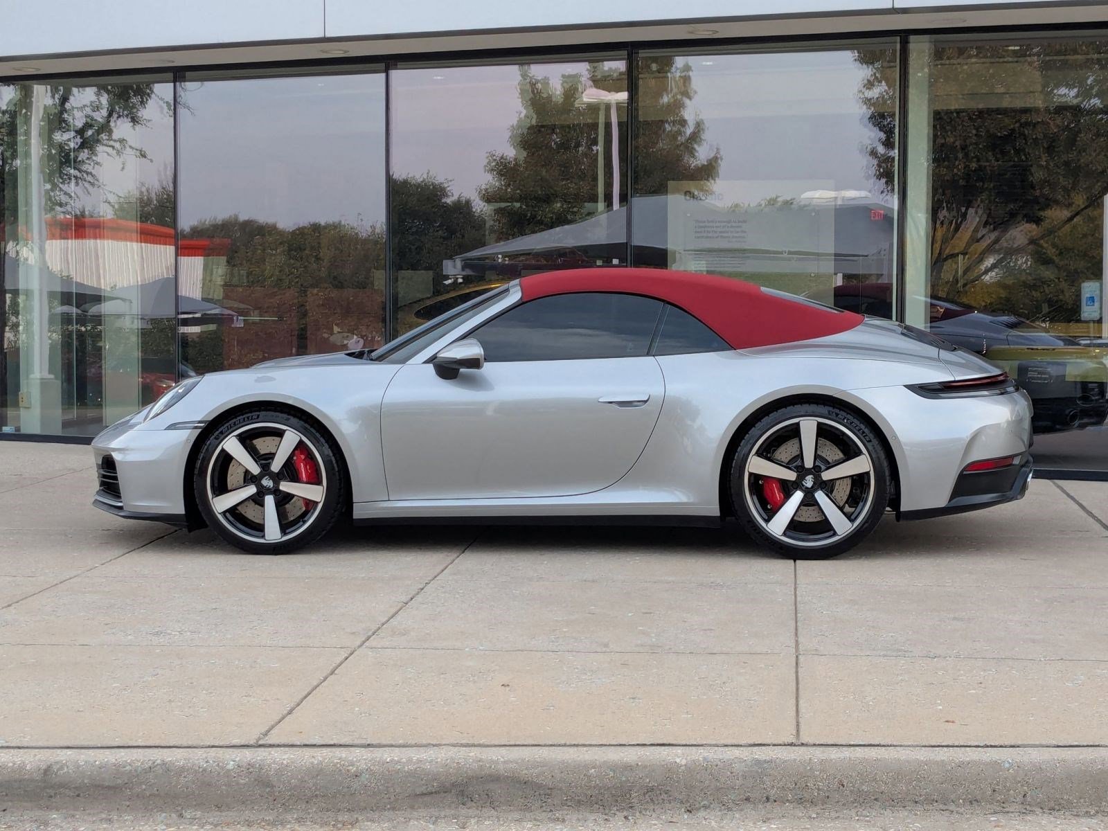 Used 2025 Porsche 911 Carrera S image 2