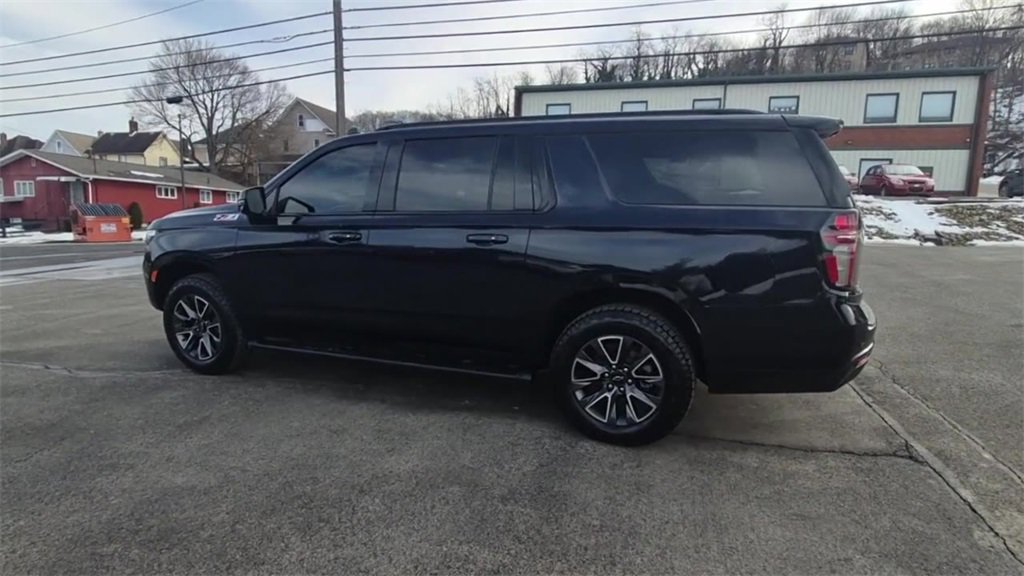 Used 2024 Chevrolet Suburban Z71 w/ Luxury Package image 7