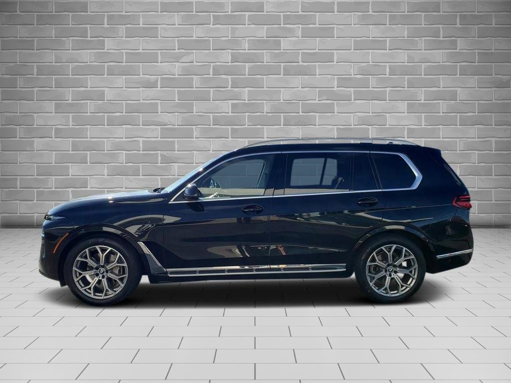 Used 2024 BMW X7 xDrive40i image 8