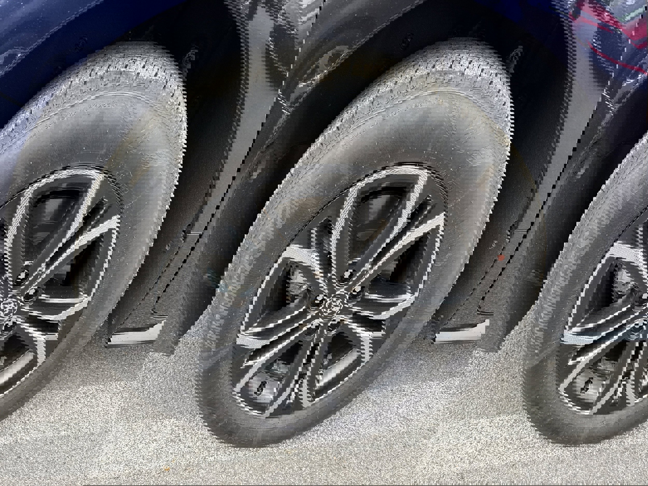 Used 2025 Toyota Sienna Platinum image 23