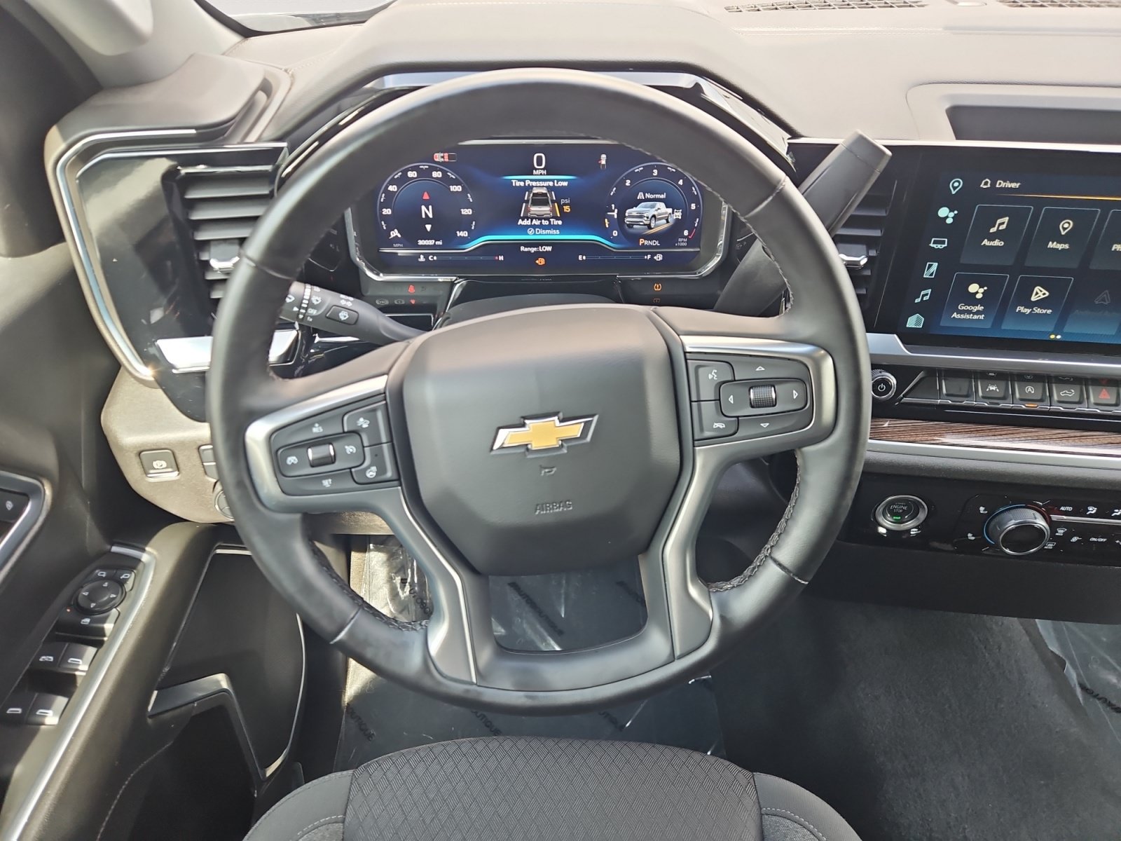 Used 2024 Chevrolet Silverado 1500 LT AWD/4WD image 12