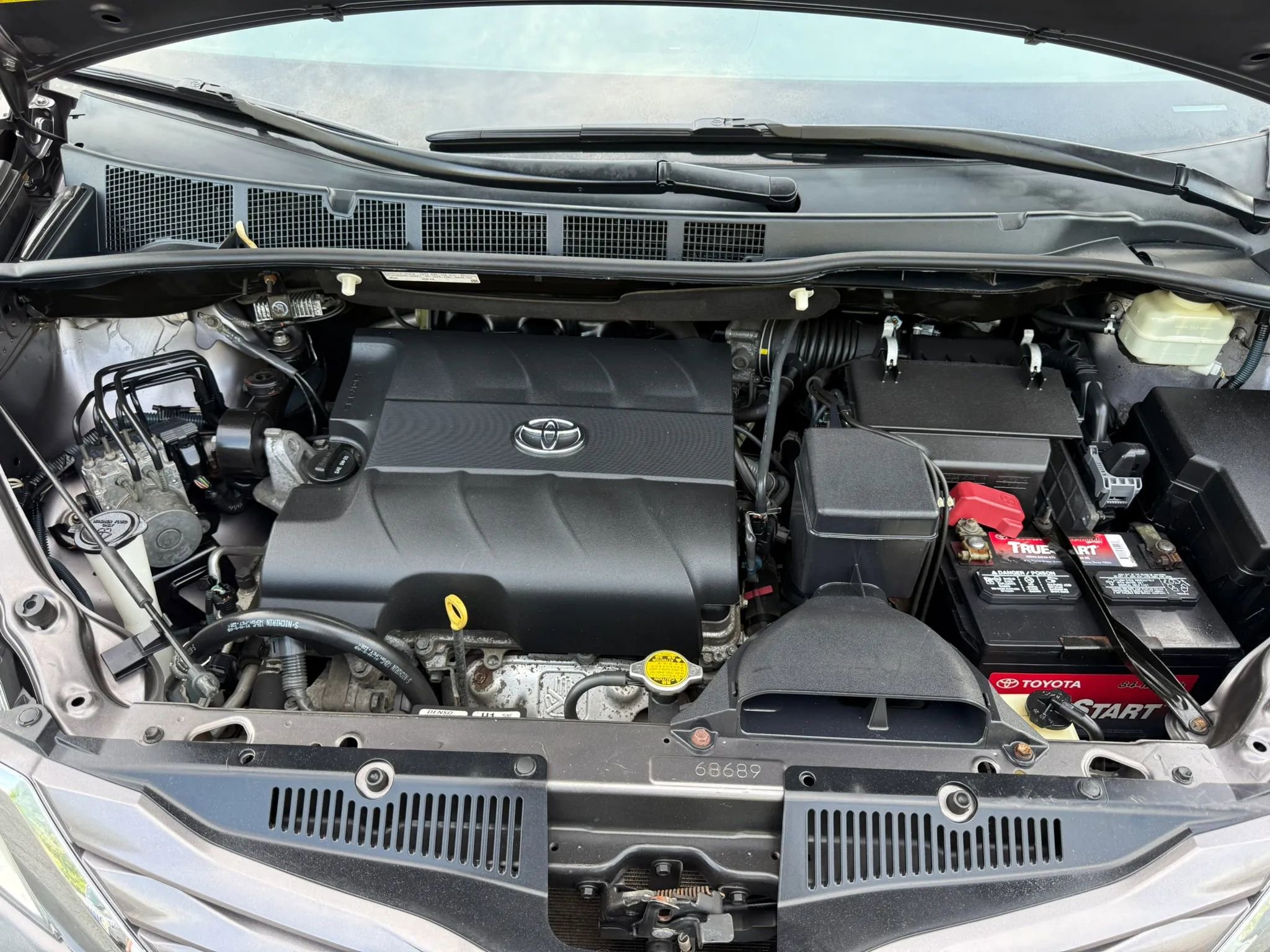 Used 2015 Toyota Sienna LE FWD image 9