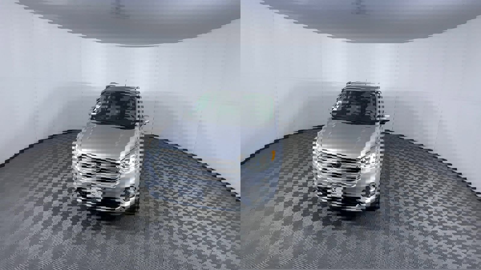 Used 2019 Ford Escape Titanium image 3