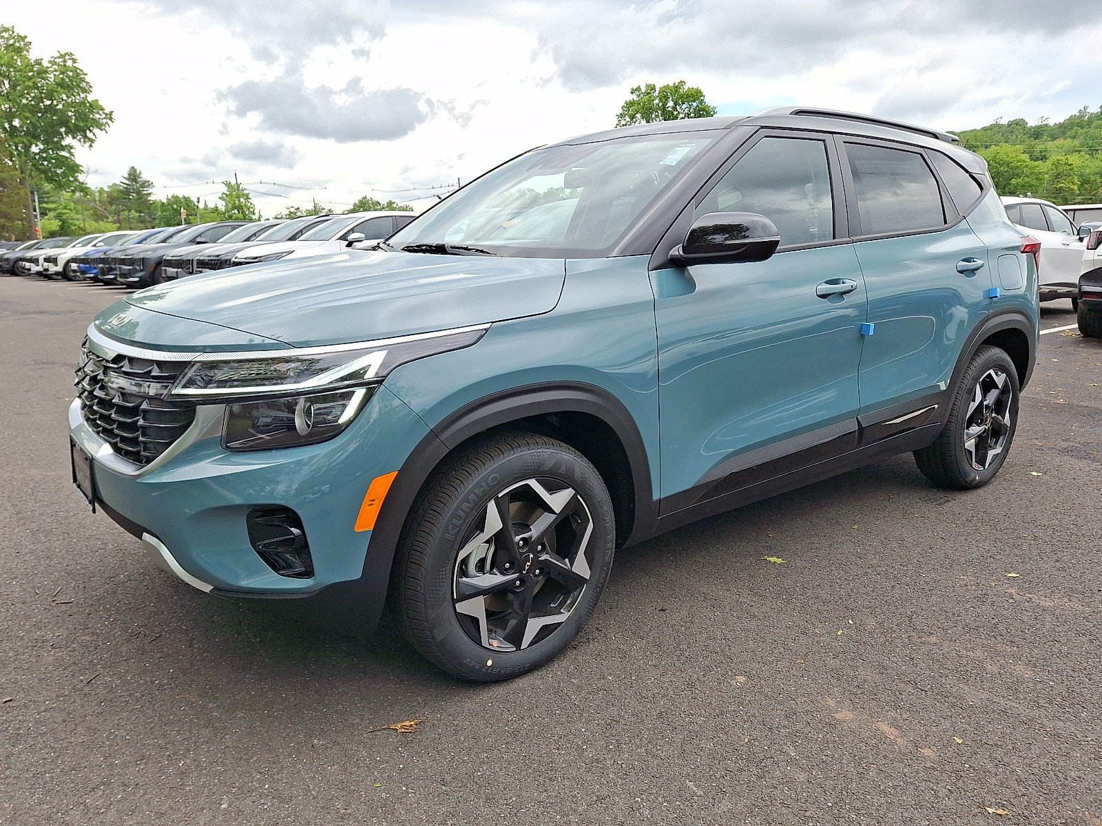 New 2026 Kia Seltos S AWD/4WD image 3