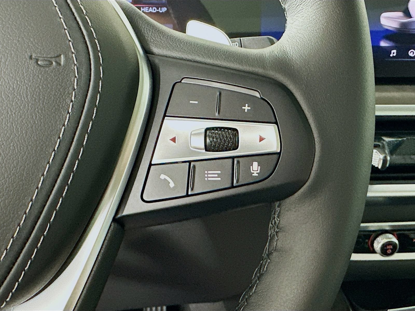 New 2026 BMW X5 xDrive50e AWD/4WD image 19