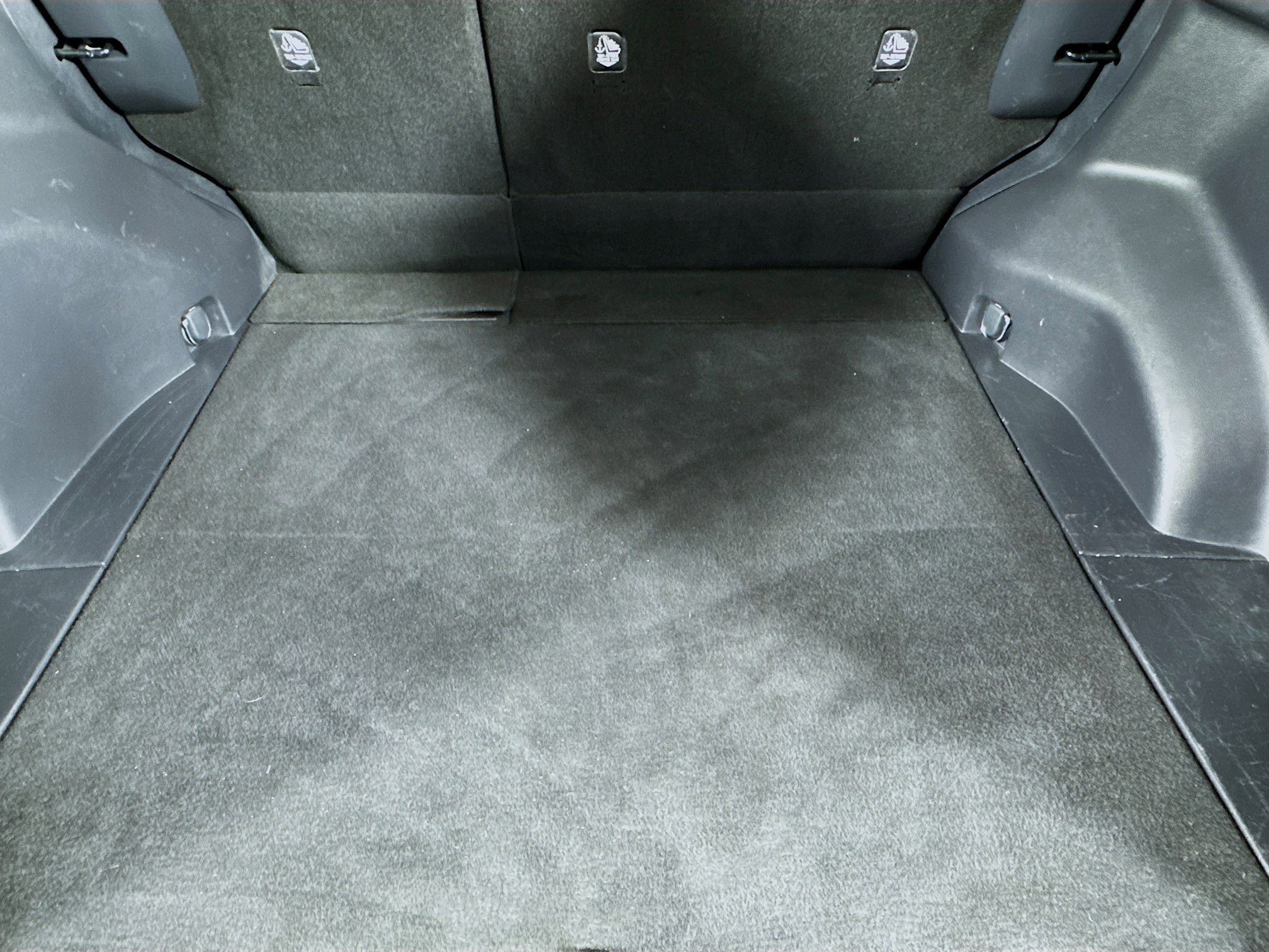 Used 2019 Toyota RAV4 LE FWD image 33