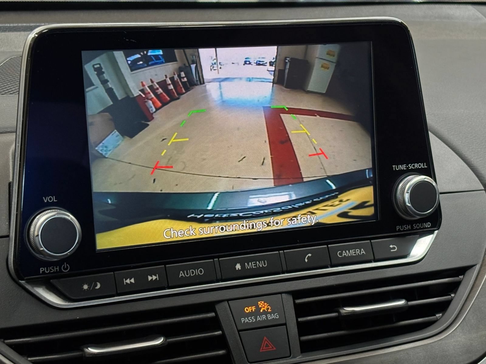 Used 2025 Nissan Altima 2.5 SV FWD image 22