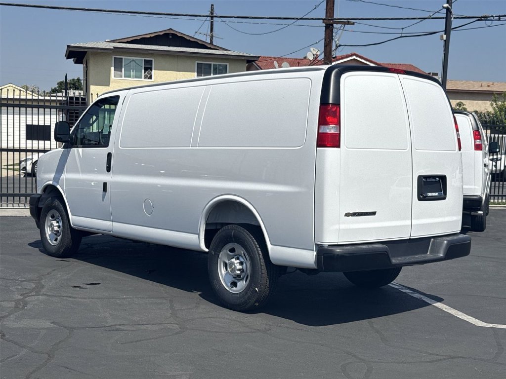 New 2026 Chevrolet Express 2500 w/ Driver Convenience Package RWD image 7