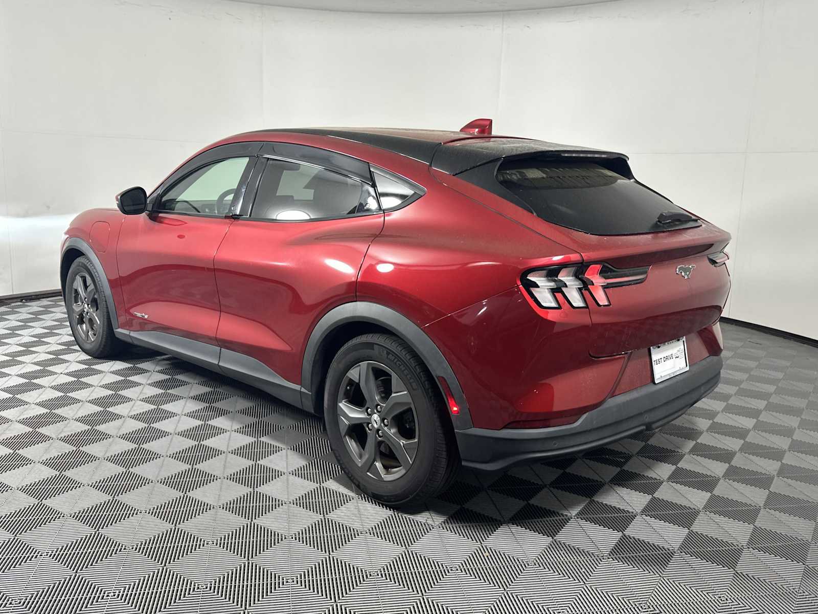 Used 2021 Ford Mustang Mach-E Select image 5