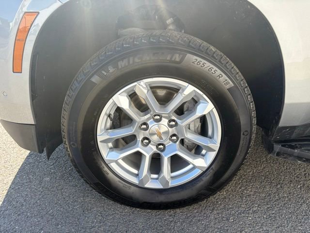 Used 2025 Chevrolet Tahoe LT AWD/4WD image 13