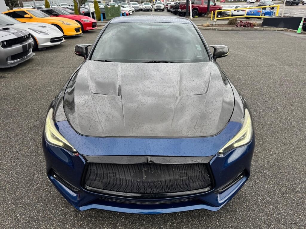 Used 2017 INFINITI Q60 Red Sport 400 image 8