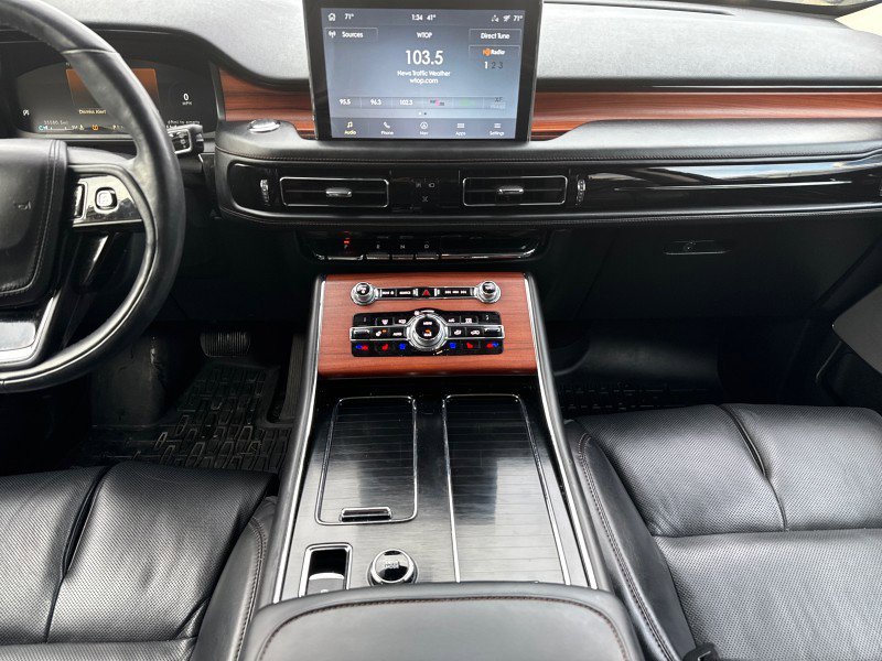 Used 2020 Lincoln Aviator Reserve w/ Equipment Group 202A image 23